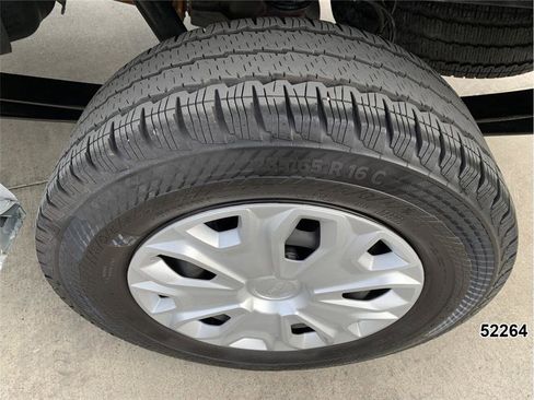 Used 2024 Ford Transit 250 Low Roof w/ Exterior Upgrade Package image 23