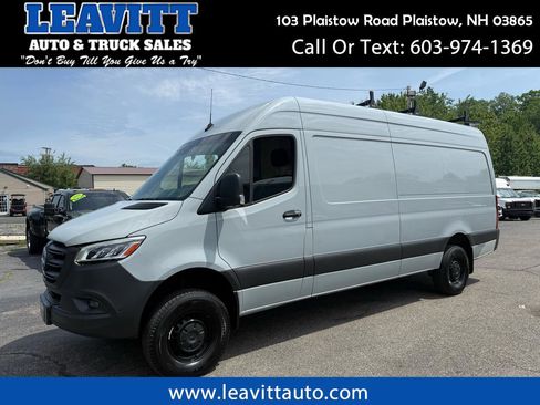 Used 2022 Mercedes-Benz Sprinter 2500 image 1