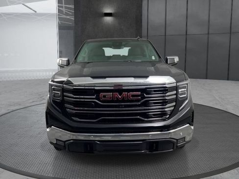Used 2026 GMC Sierra 1500 SLT AWD/4WD image 2