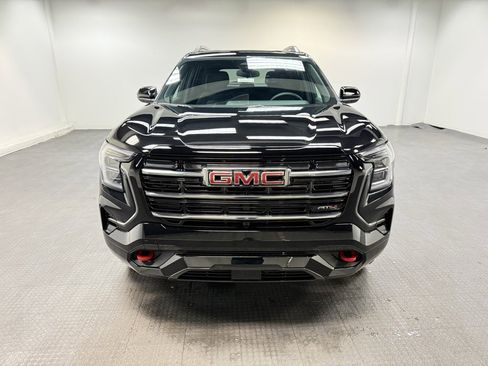 New 2026 GMC Terrain AT4 w/ LPO, Black Badging Package image 9
