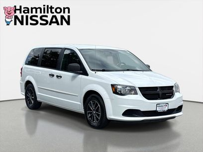 Used 2017 Dodge Grand Caravan SE