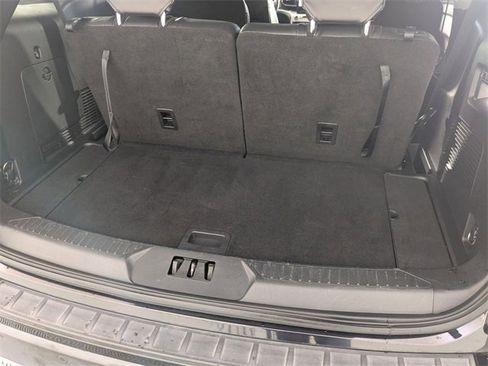 Used 2021 Ford Explorer XLT w/ Equipment Group 202A image 30