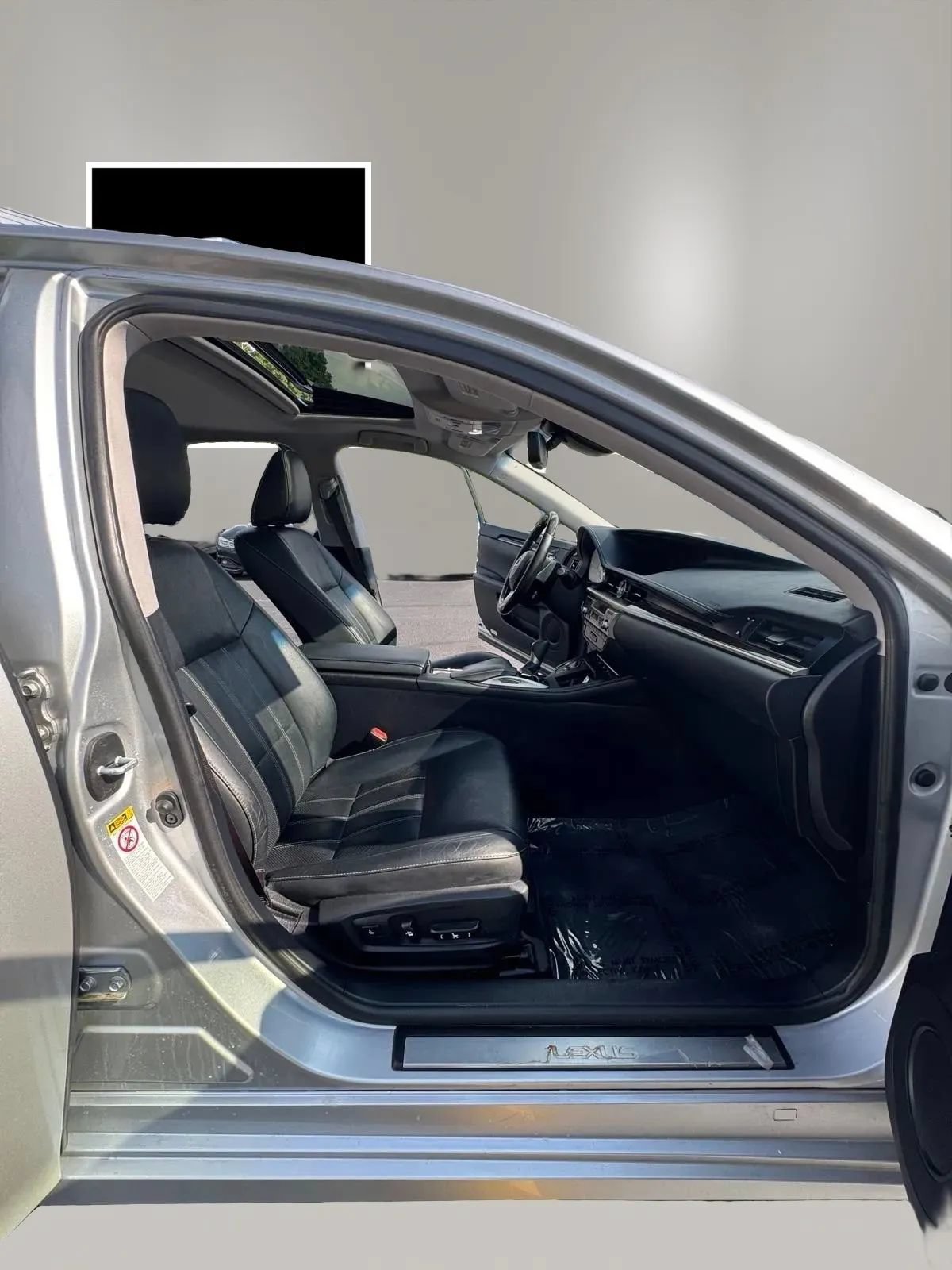Used 2016 Lexus ES 350 w/ Luxury Package w/Wood Trim FWD image 12