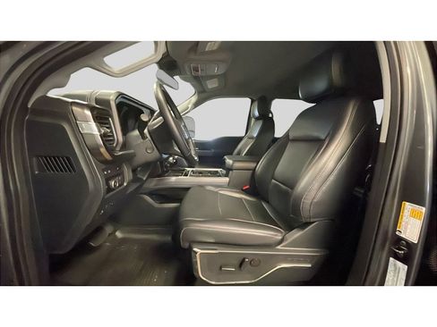 Used 2024 Ford F350 Lariat w/ Black Appearance Package image 12