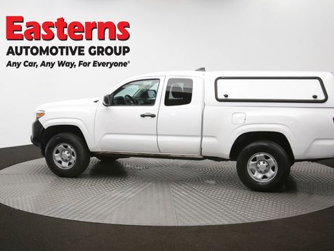 Used 2019 Toyota Tacoma SR image 59