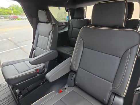 New 2026 Chevrolet Tahoe Premier w/ Sun And Tow Package AWD/4WD image 18