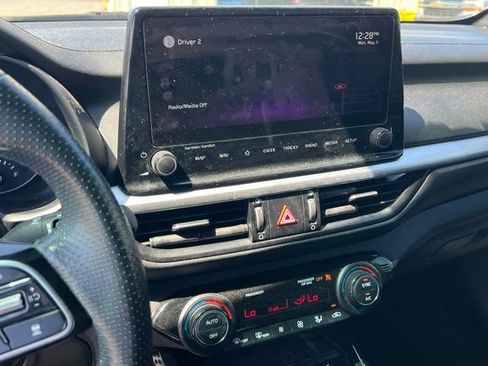 Certified 2022 Kia Forte GT-Line w/ GT-Line Premium Package FWD image 19