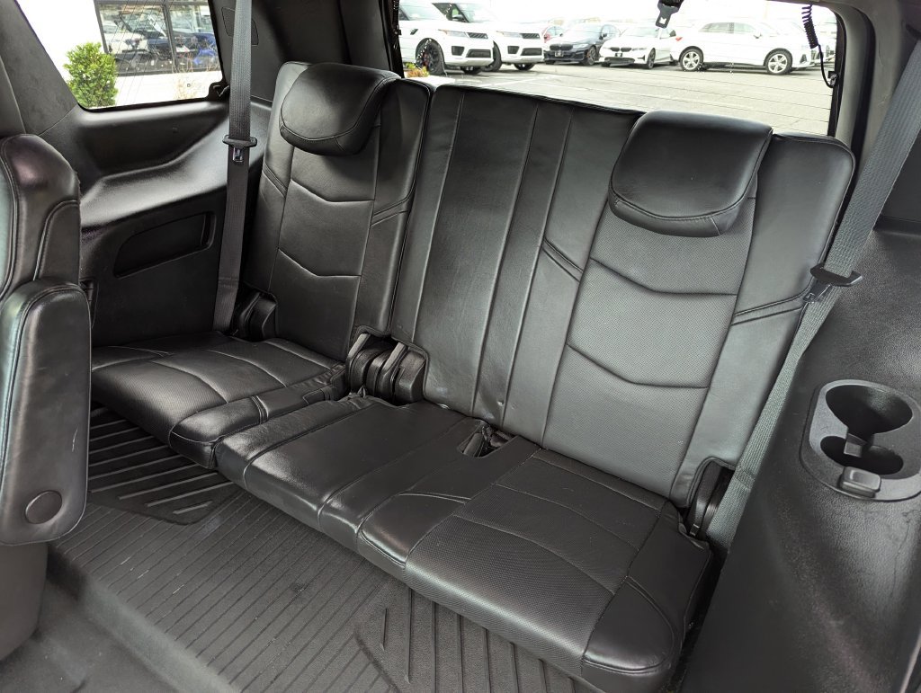 Used 2020 Cadillac Escalade Platinum AWD/4WD image 47