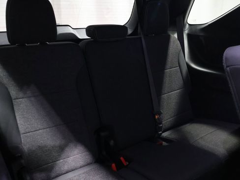 Used 2024 Chevrolet Traverse LT image 22