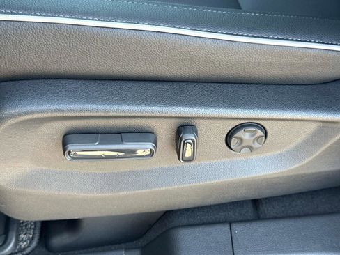 New 2026 Honda Odyssey Touring image 23