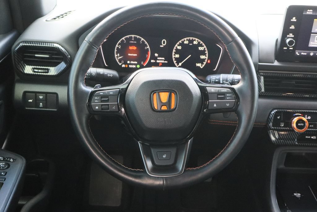 Used 2025 Honda Pilot TrailSport image 13