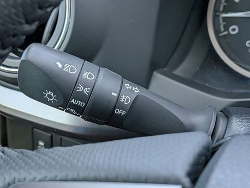 Used 2023 Toyota Tacoma SR5 w/ Technology Package image 30