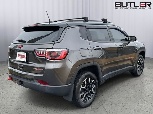 Used 2019 Jeep Compass Trailhawk image 5