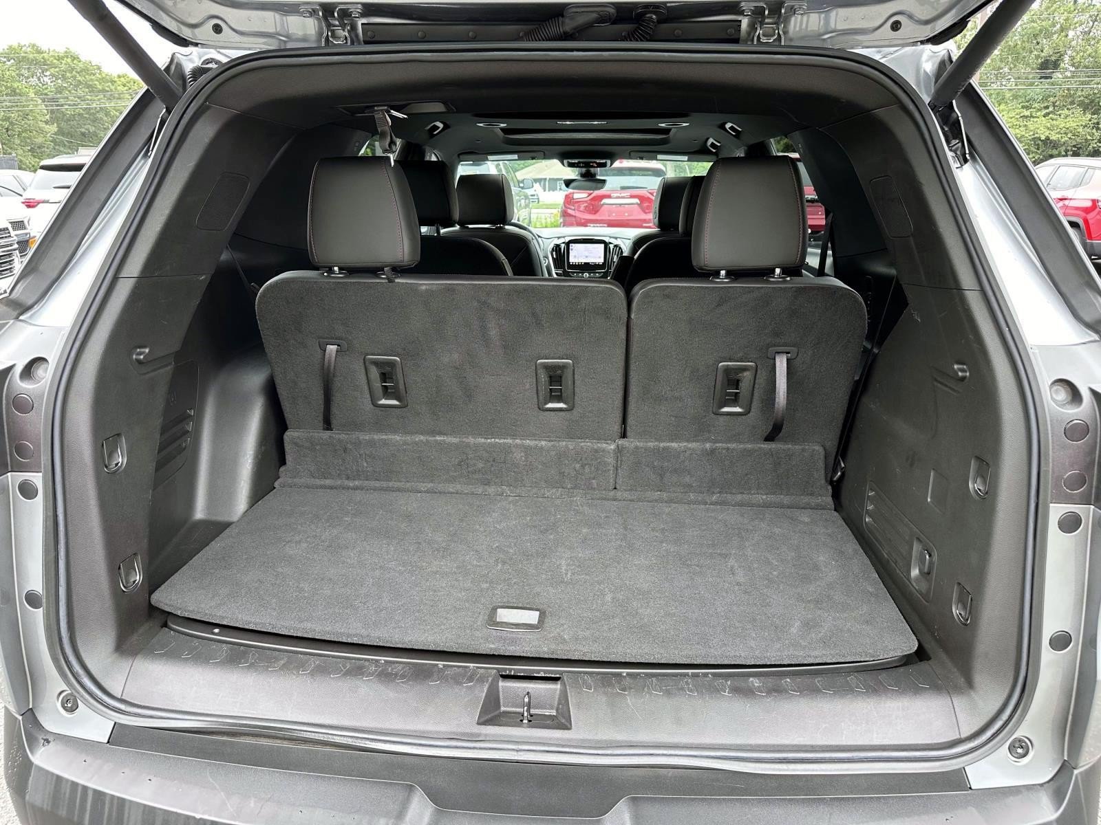 Used 2023 Chevrolet Traverse RS AWD/4WD image 7