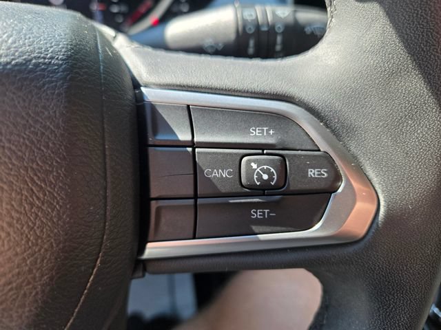 Used 2023 Jeep Compass Latitude AWD/4WD image 18