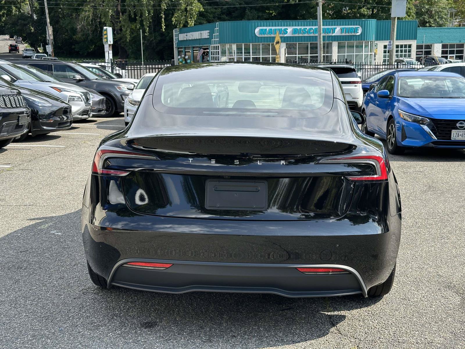 Used 2024 Tesla Model 3 Standard Range RWD image 4