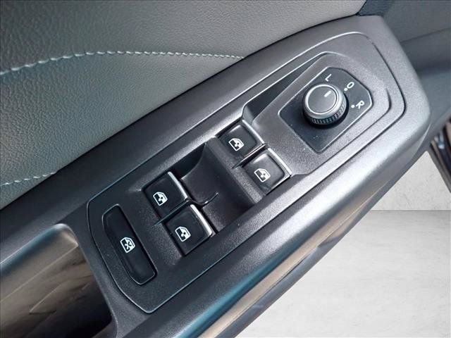 Used 2022 Volkswagen Atlas SEL R-Line AWD/4WD image 17