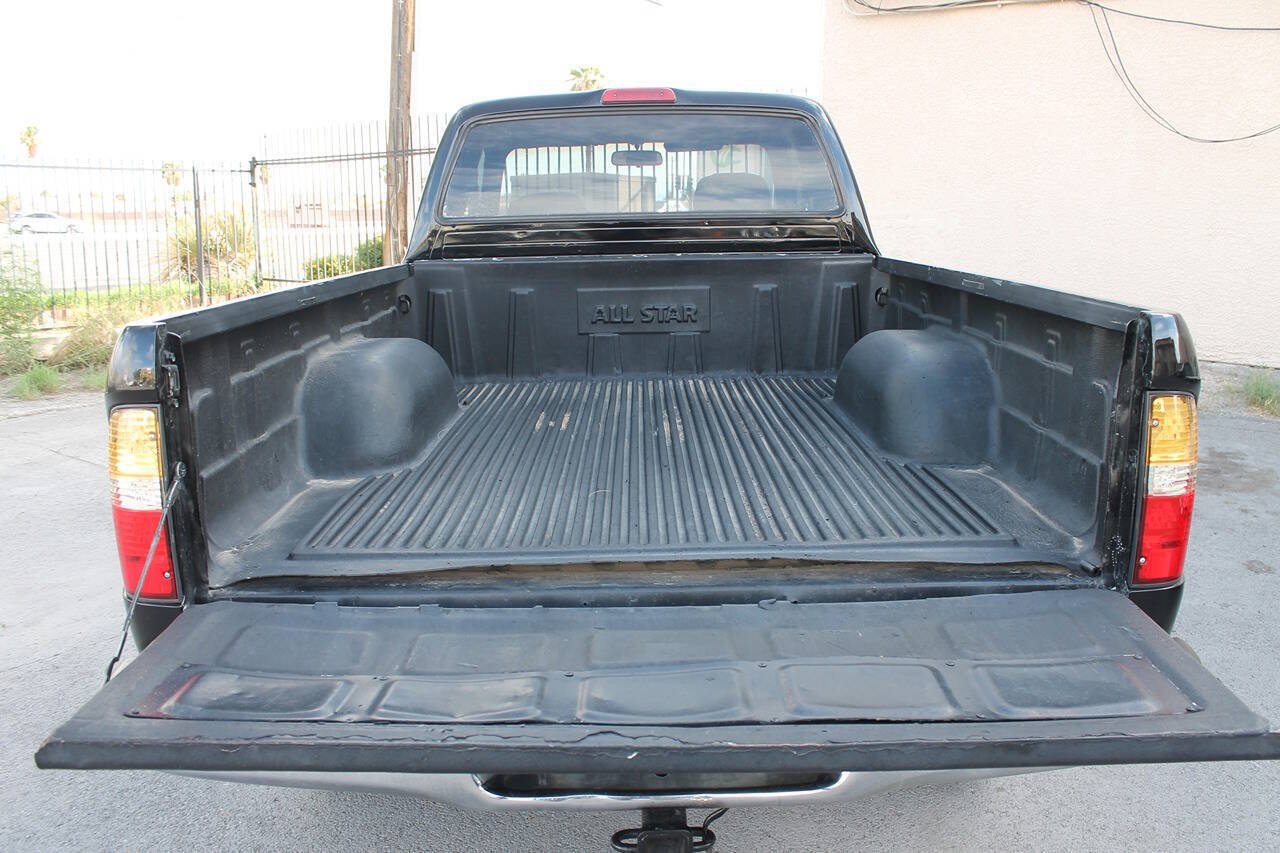 Used 2000 Toyota Tacoma PreRunner w/ Value Pkg RWD image 25
