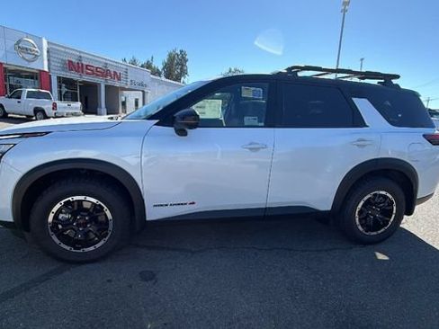 New 2026 Nissan Pathfinder Rock Creek AWD/4WD image 7