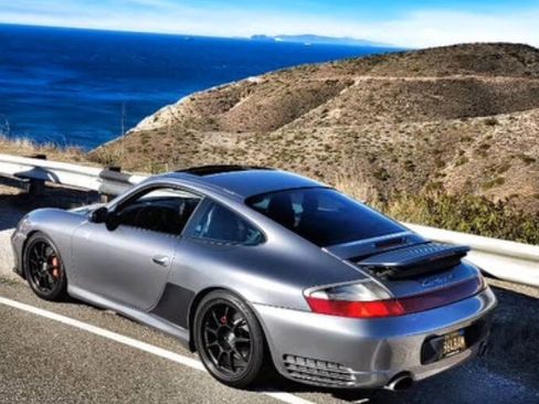 Used 2003 Porsche 911 Carrera 4S image 2