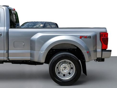 Used 2022 Ford F450 Platinum w/ FX4 Off-Road Package AWD/4WD image 11