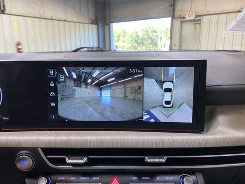 Used 2025 Hyundai Sonata Limited image 48