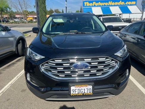Used 2022 Ford Edge SEL w/ Convenience Package image 2