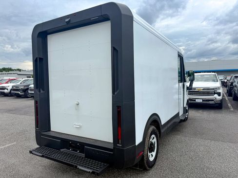 New 2026 Chevrolet Brightdrop 400 w/ Battery Pack, Max Range AWD/4WD image 7