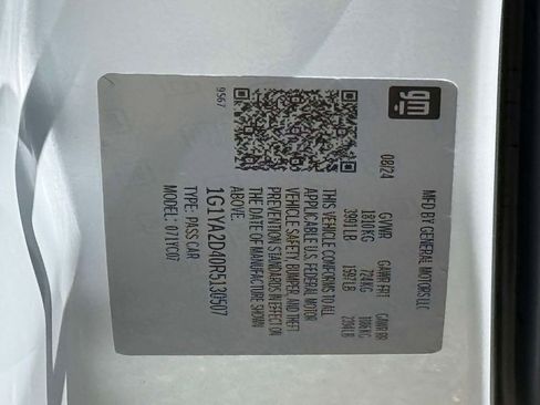 Used 2024 Chevrolet Corvette Stingray Coupe w/ 1LT RWD image 29