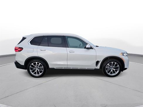 Used 2026 BMW X5 xDrive40i image 5