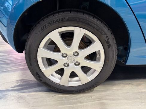 Used 2011 MAZDA MAZDA2 Touring FWD image 20