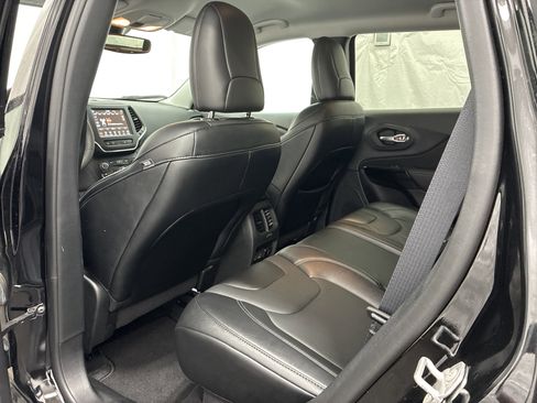 Certified 2023 Jeep Cherokee Altitude Lux AWD/4WD image 13