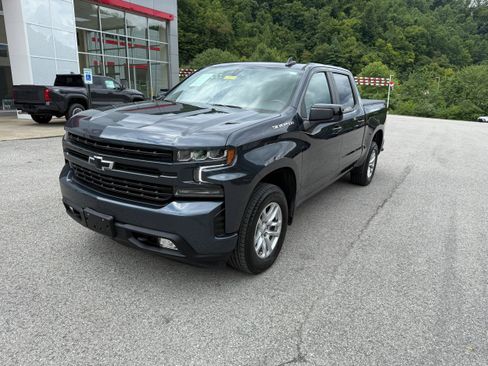 Used 2022 Chevrolet Silverado 1500 RST w/ Convenience Package II image 3