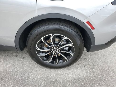 New 2026 Lincoln Nautilus Premier AWD/4WD image 7