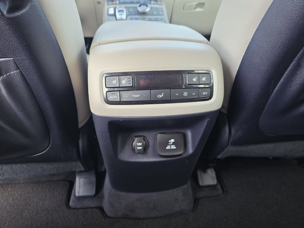 Used 2022 Hyundai Palisade Limited w/ Cargo Package FWD image 15