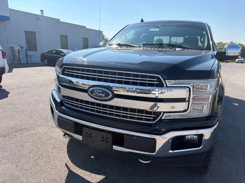 Used 2018 Ford F150 Lariat w/ Equipment Group 502A Luxury AWD/4WD image 3