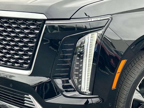 New 2026 Cadillac Escalade Luxury w/ Touring Package image 9