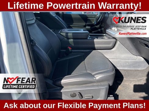 Used 2025 Ford Expedition Platinum AWD/4WD image 24