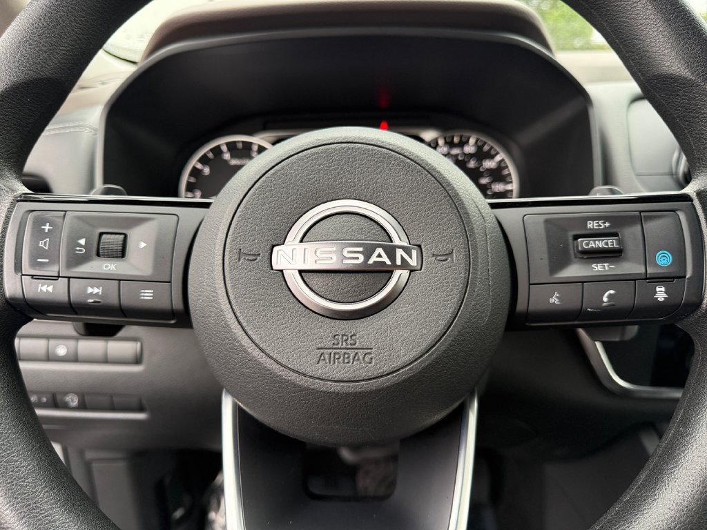 Used 2023 Nissan Rogue SV AWD/4WD image 20