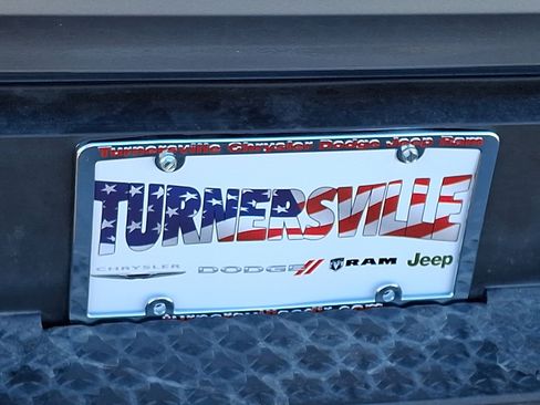 Used 2024 Chevrolet Colorado Z71 w/ Z71 Convenience Package 2 image 17