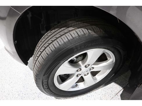 Used 2017 Toyota Sienna LE FWD image 11