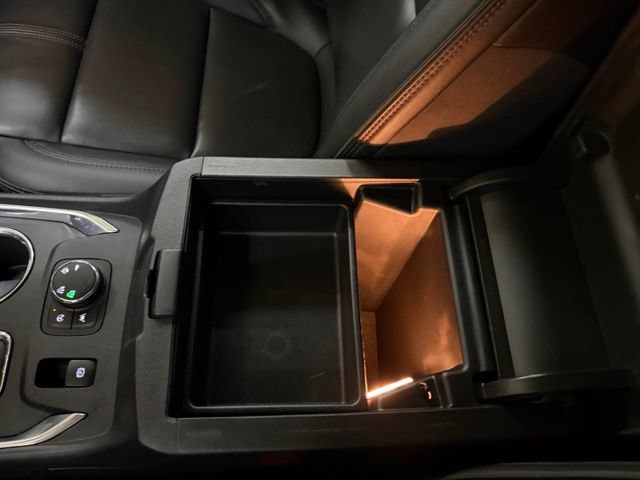 Used 2023 Chevrolet Traverse RS AWD/4WD image 88