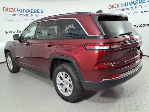 Used 2023 Jeep Grand Cherokee Limited AWD/4WD image 6