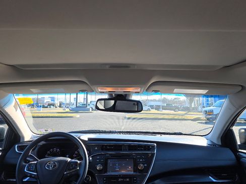 Used 2017 Toyota Avalon Touring w/ Carpet Mat Package image 26