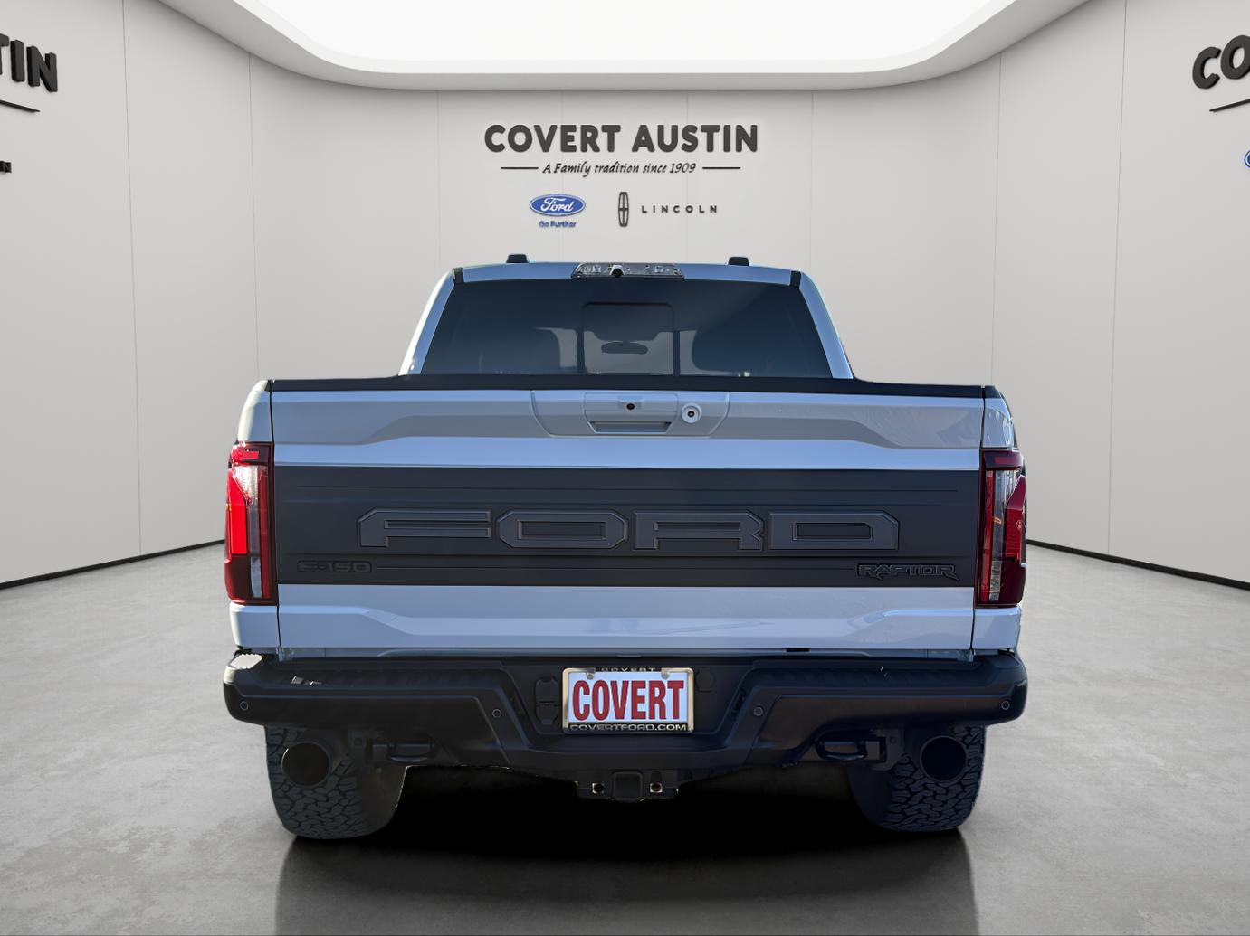 Used 2025 Ford F150 Raptor AWD/4WD image 8