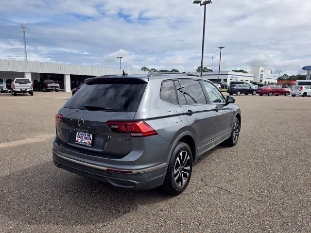 Used 2023 Volkswagen Tiguan S AWD/4WD image 3