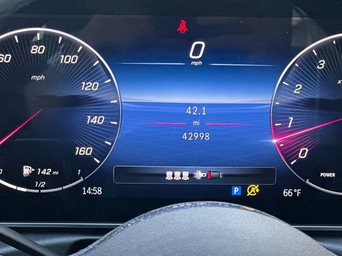 Used 2023 Mercedes-Benz C 300 Sedan image 23