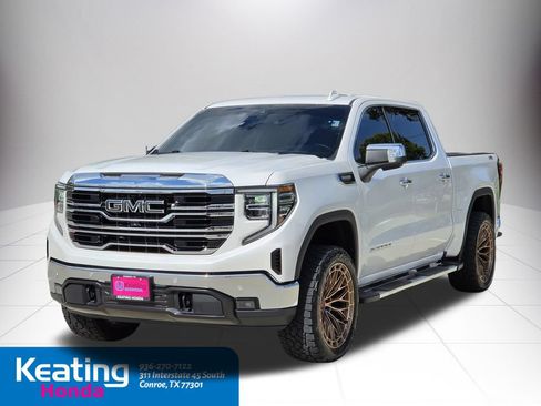 Used 2024 GMC Sierra 1500 SLT AWD/4WD image 4