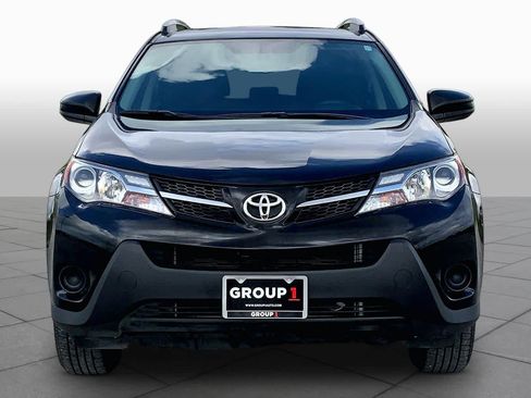 Used 2014 Toyota RAV4 LE FWD image 4