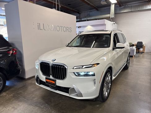 Used 2024 BMW X7 xDrive40i image 1